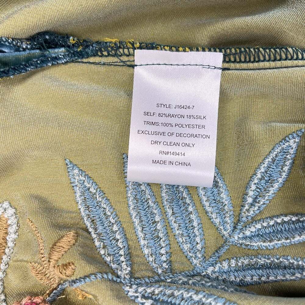 NWOT Johnny Was Silk Blend Velvet Floral Embroidered Tunic Blouse Green Size XL - Picture 15 of 16